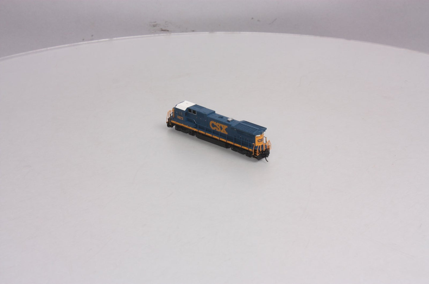 Atlas 40000478 N Scale CSX Dash8-40B Diesel Locomotive #5972