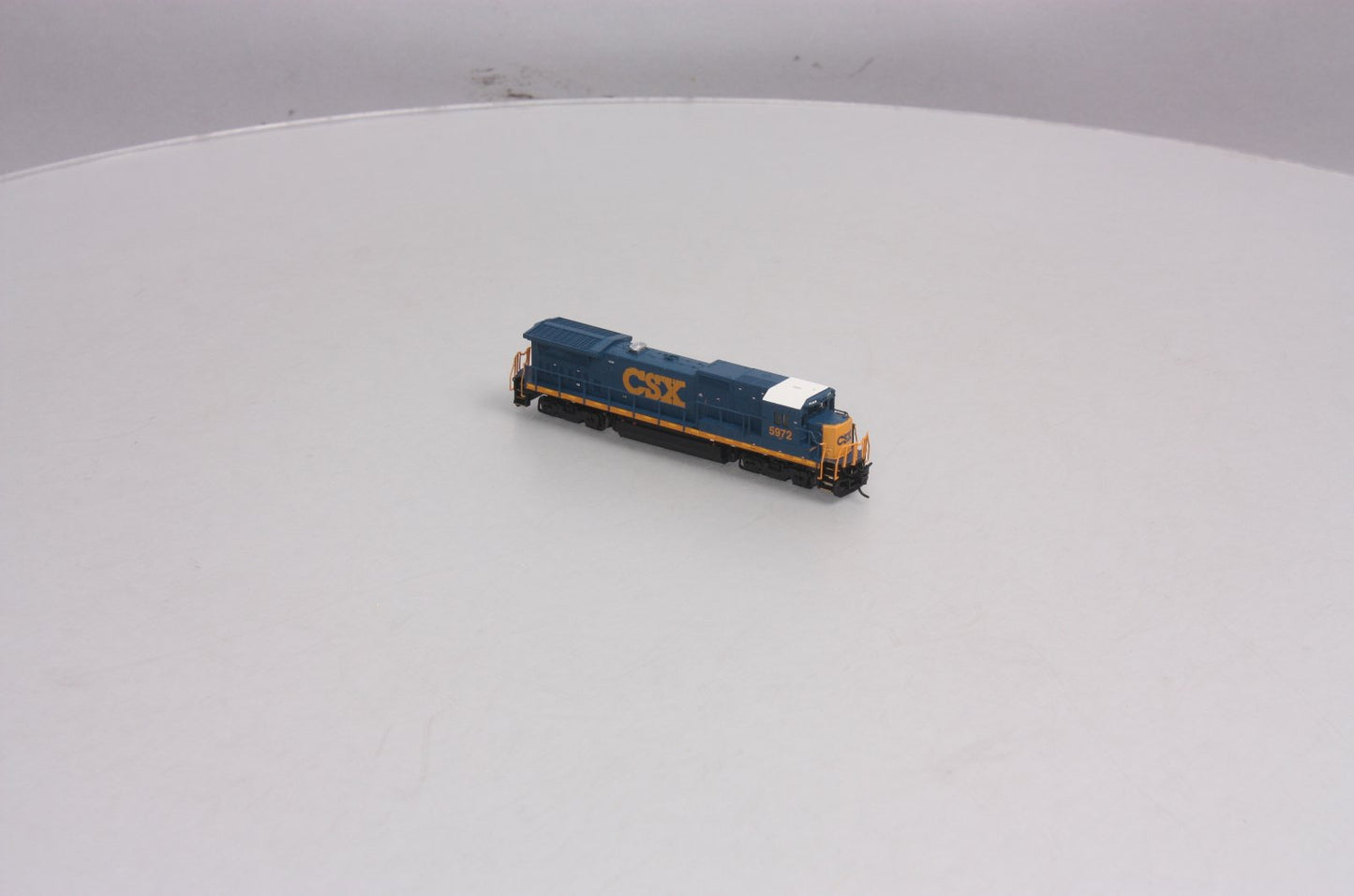 Atlas 40000478 N Scale CSX Dash8-40B Diesel Locomotive #5972