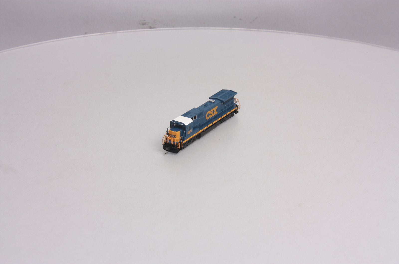 Atlas 40000478 N Scale CSX Dash8-40B Diesel Locomotive #5972