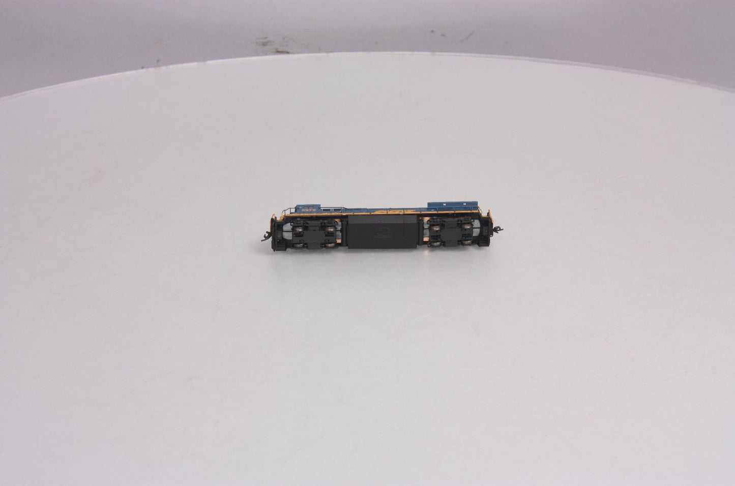 Atlas 40000478 N Scale CSX Dash8-40B Diesel Locomotive #5972