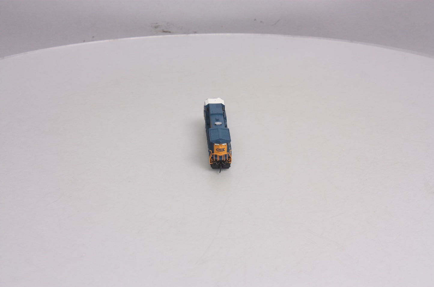 Atlas 40000476 N Scale CSX Dash8-40B Diesel Locomotive #5965