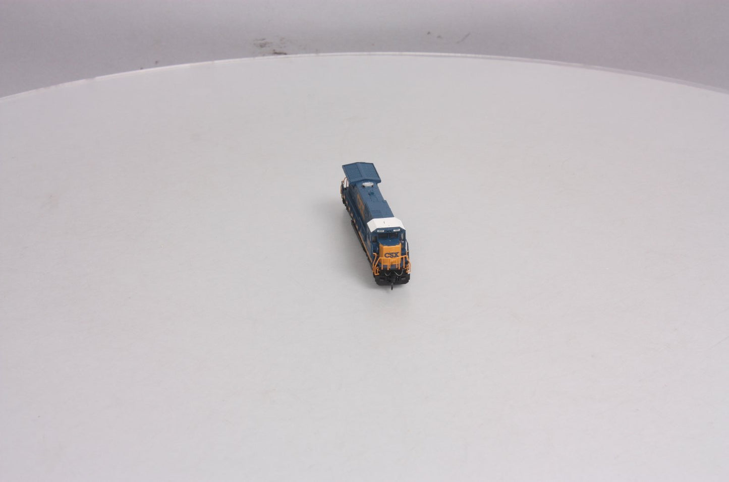 Atlas 40000476 N Scale CSX Dash8-40B Diesel Locomotive #5965
