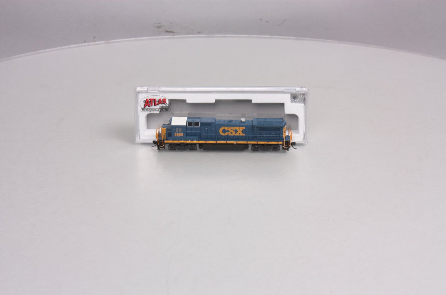 Atlas 40000476 N Scale CSX Dash8-40B Diesel Locomotive #5965