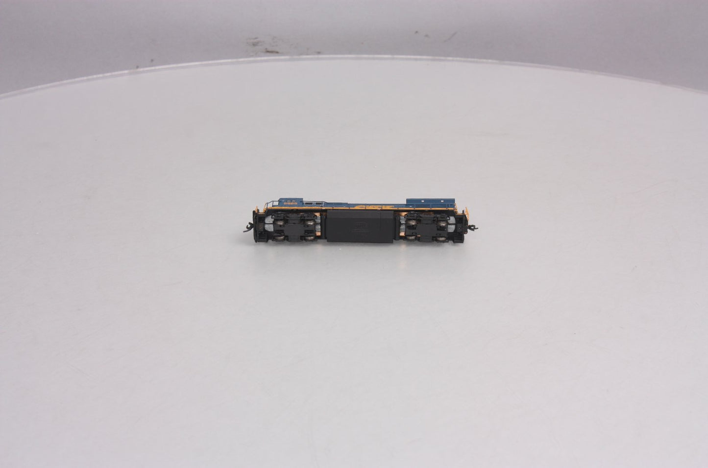 Atlas 40000476 N Scale CSX Dash8-40B Diesel Locomotive #5965