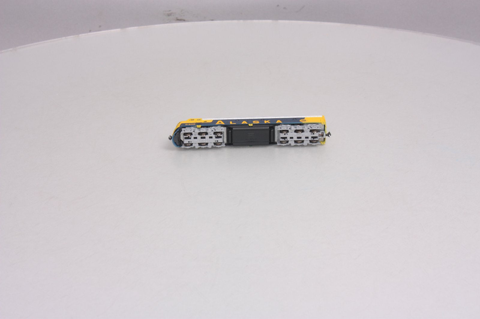 Kato 176-5321 N Scale Alaska Railroad EMD E8A Diesel Locomotive #2402