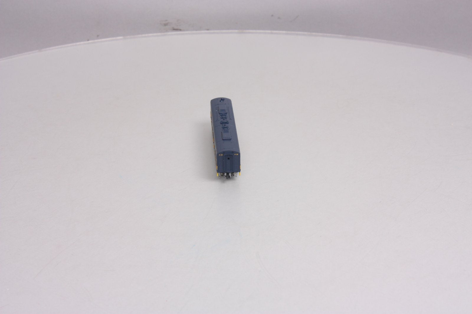 Kato 176-5322 N Scale ALASKA RR EMD E8B B Unit #P-30 (Powered)