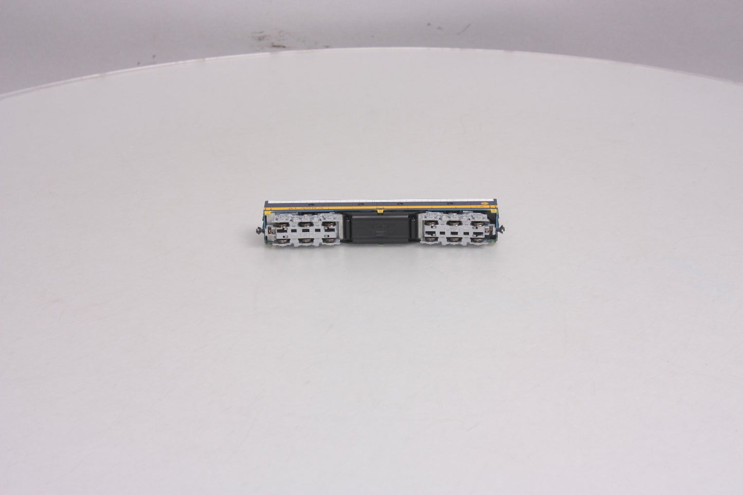Kato 176-5322 N Scale ALASKA RR EMD E8B B Unit #P-30 (Powered)