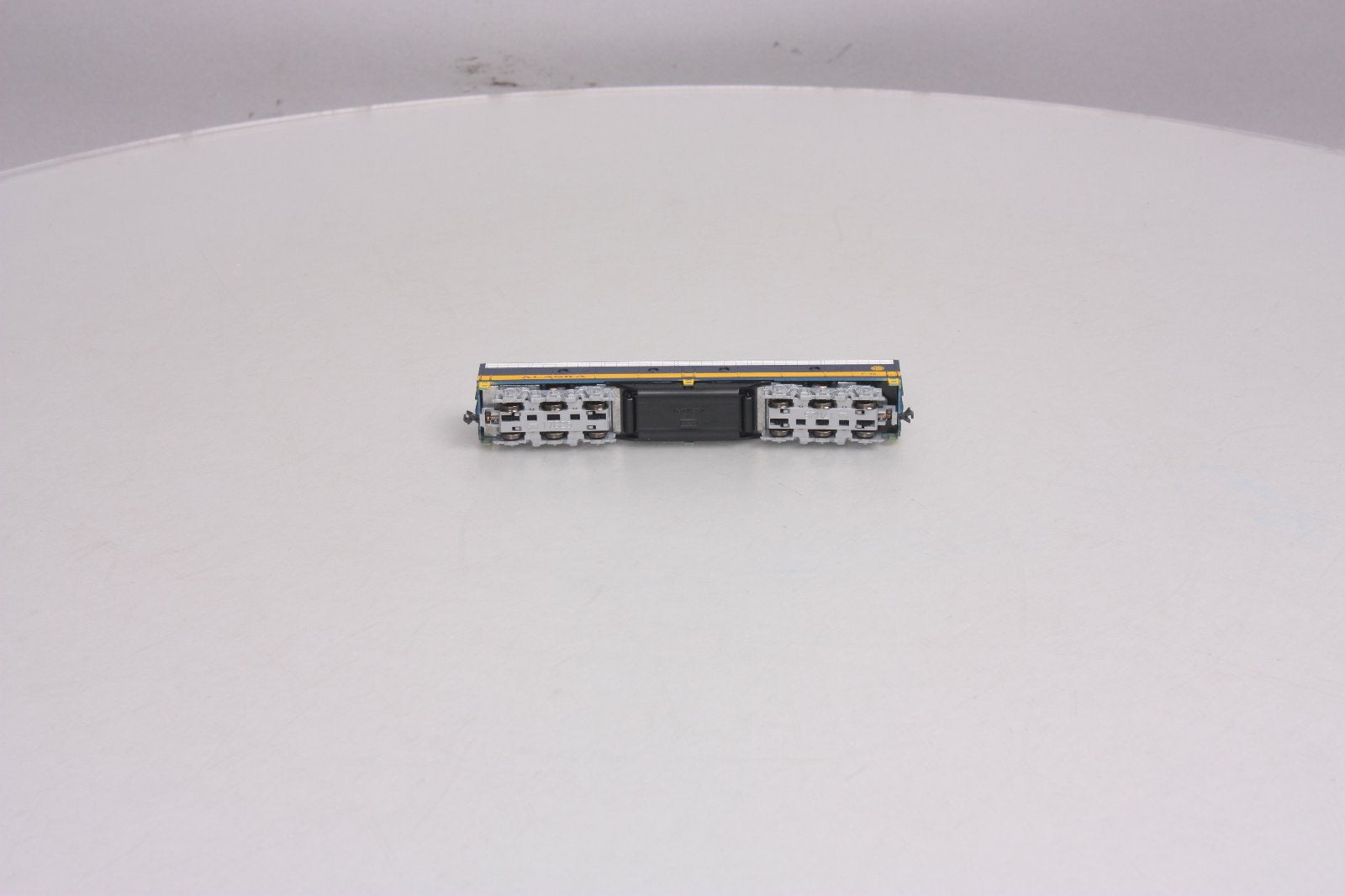 Kato 176-5322 N Scale ALASKA RR EMD E8B B Unit #P-30 (Powered)