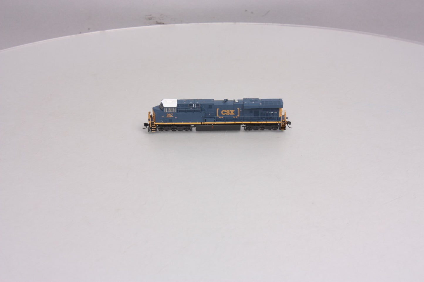 Fox Valley Models 70284 N Scale CSX ES44AC Diesel Locomotive #987