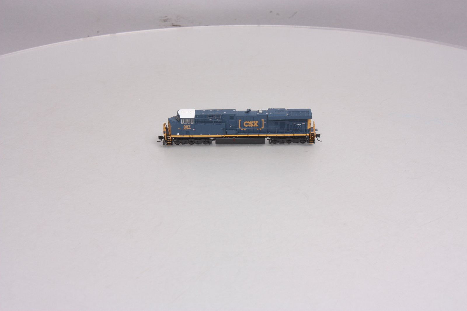 Fox Valley Models 70284 N Scale CSX ES44AC Diesel Locomotive #987