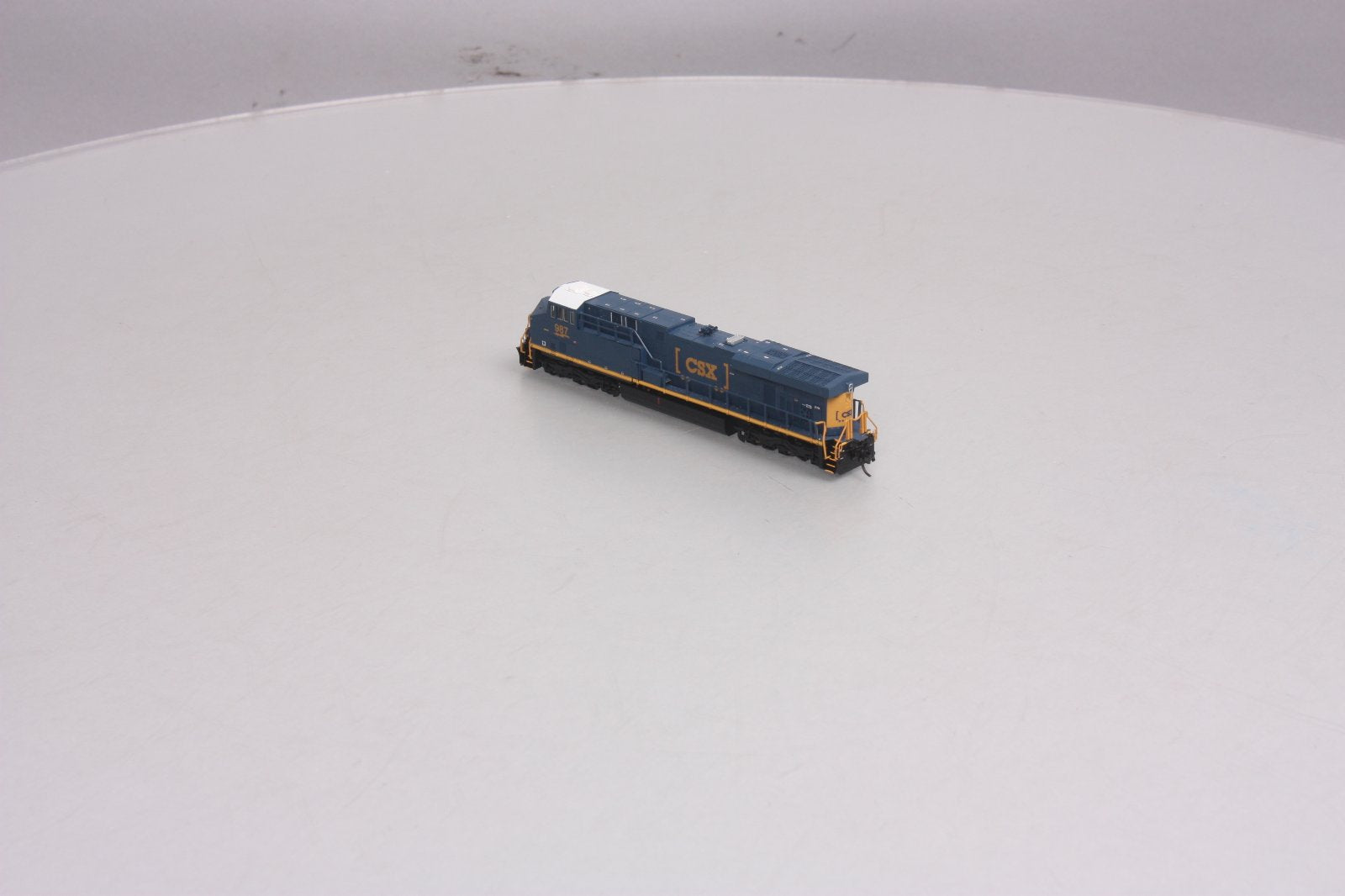 Fox Valley Models 70284 N Scale CSX ES44AC Diesel Locomotive #987