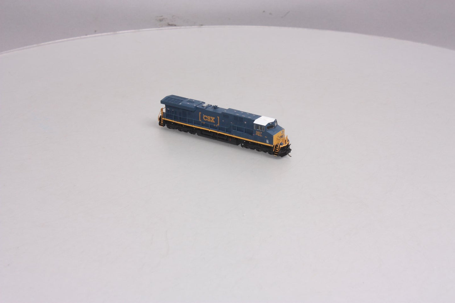 Fox Valley Models 70284 N Scale CSX ES44AC Diesel Locomotive #987
