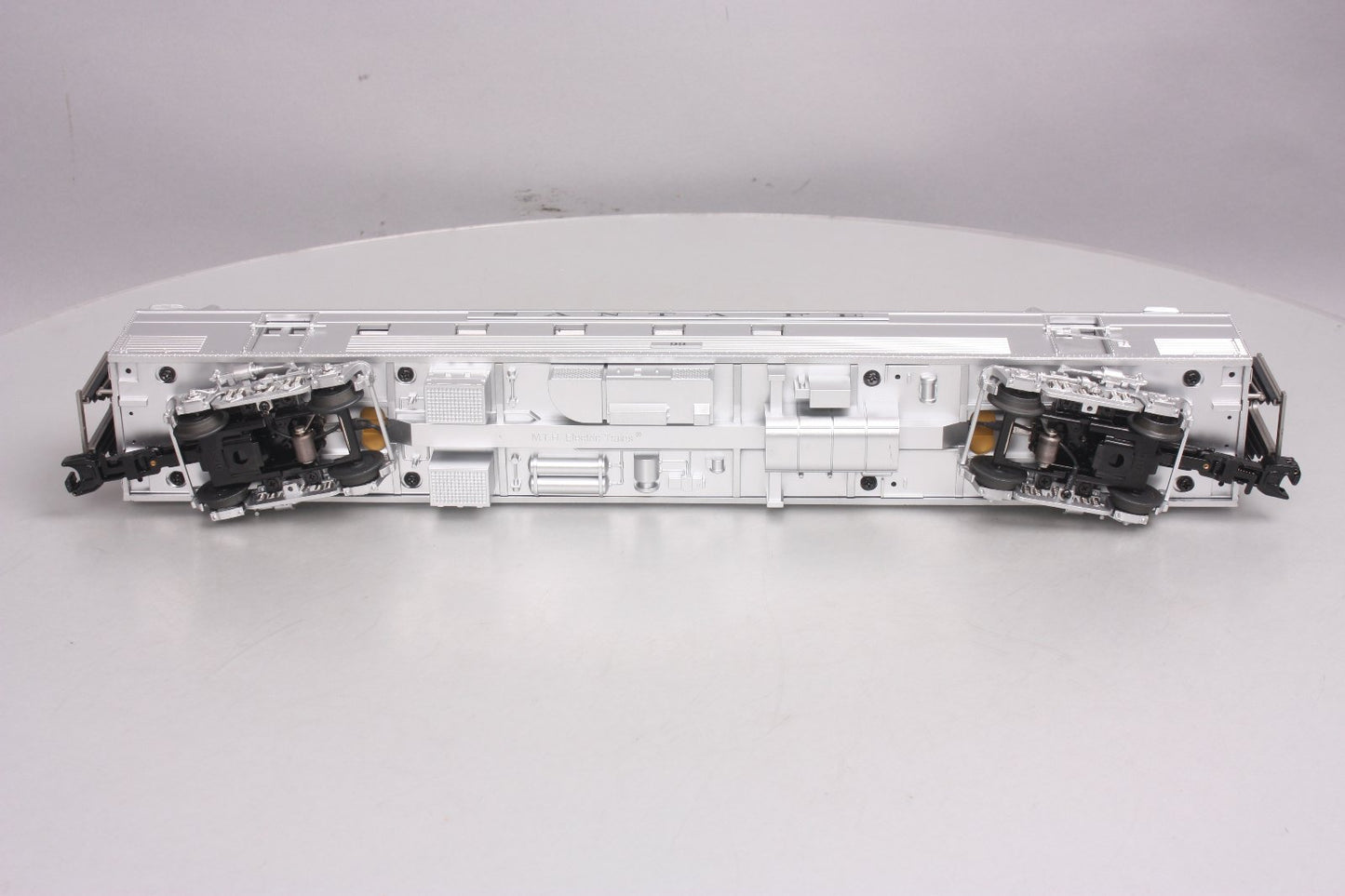 MTH 20-68115 Santa Fe 70' ABS RPO Passenger Car (Ribbed)