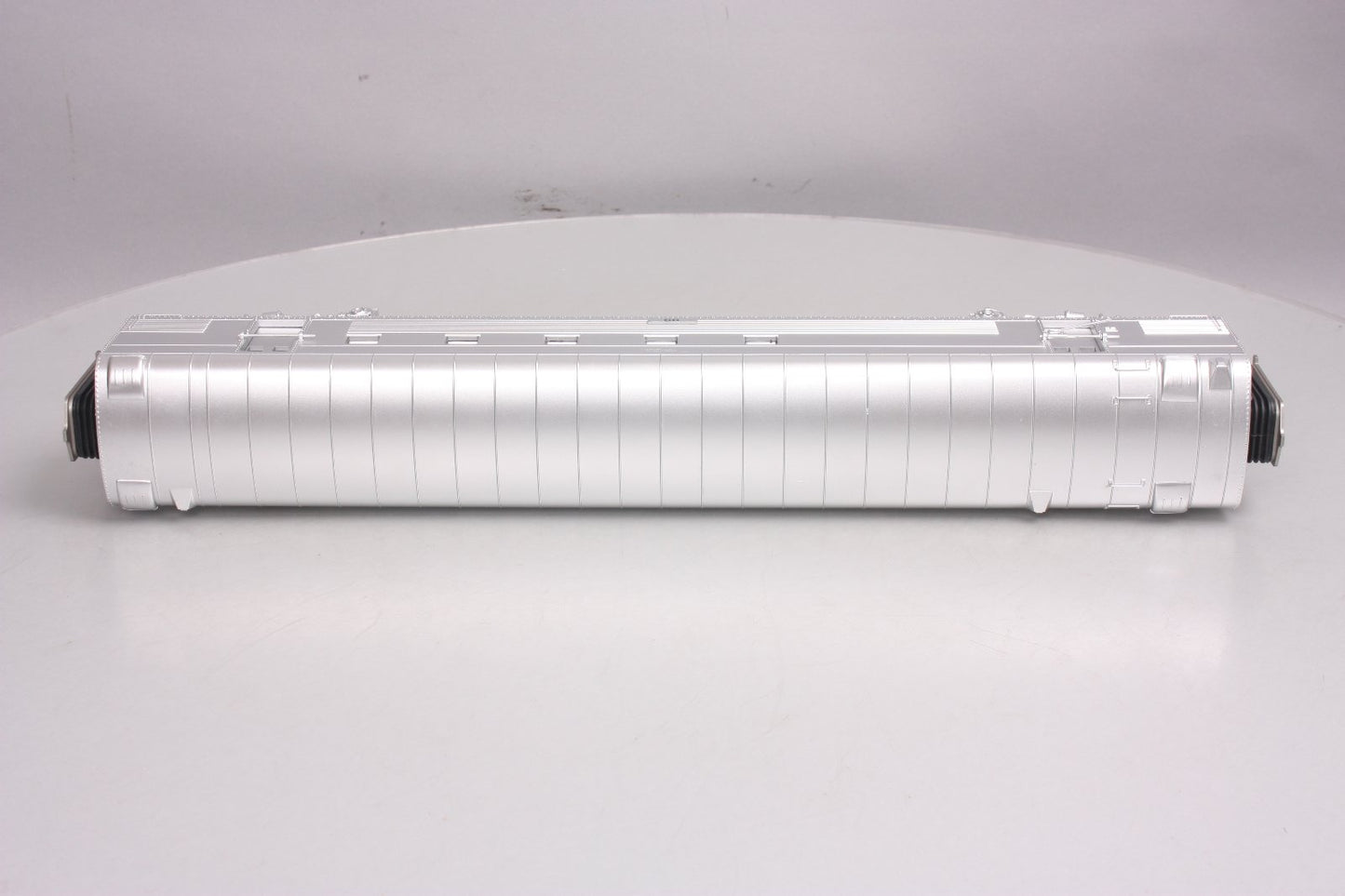 MTH 20-68115 Santa Fe 70' ABS RPO Passenger Car (Ribbed)