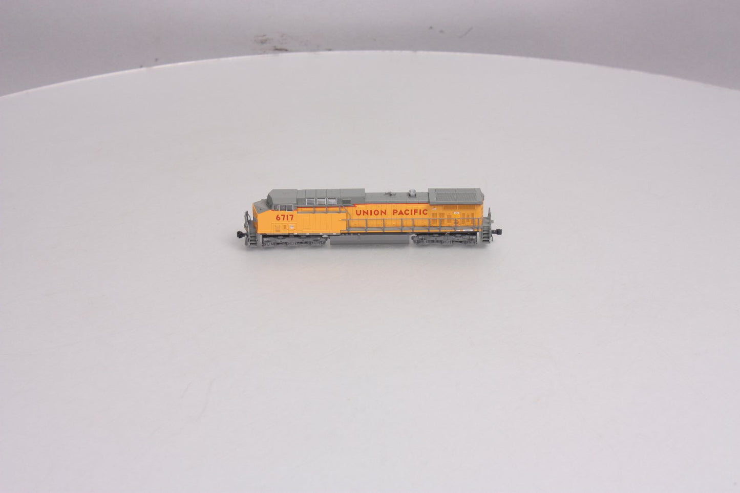 Kato 176-7037-1 N Union Pacific GE AC4400CW Diesel Locomotive #6717 with DCC