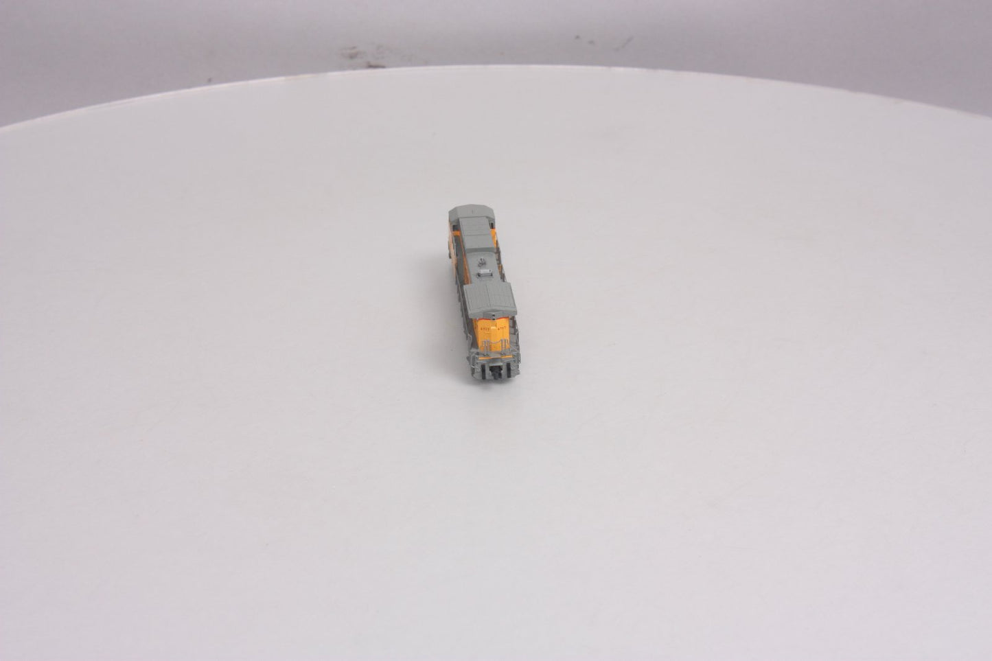 Kato 176-7037-1 N Union Pacific GE AC4400CW Diesel Locomotive #6717 with DCC