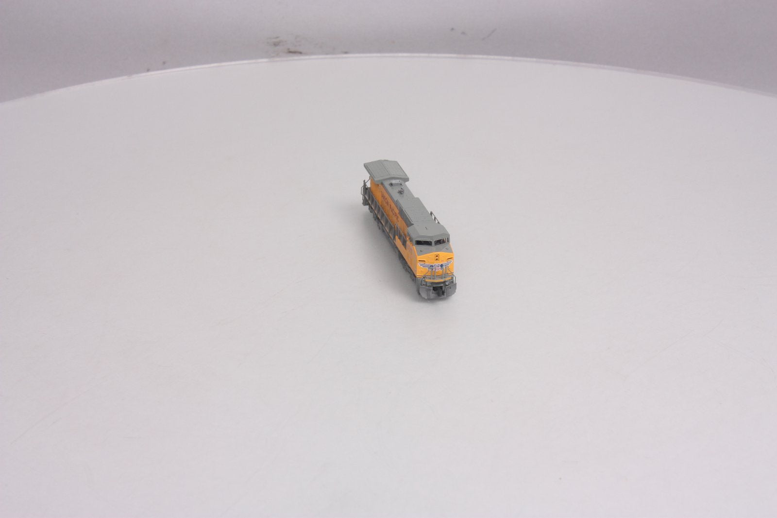 Kato 176-7037-1 N Union Pacific GE AC4400CW Diesel Locomotive #6717 with DCC