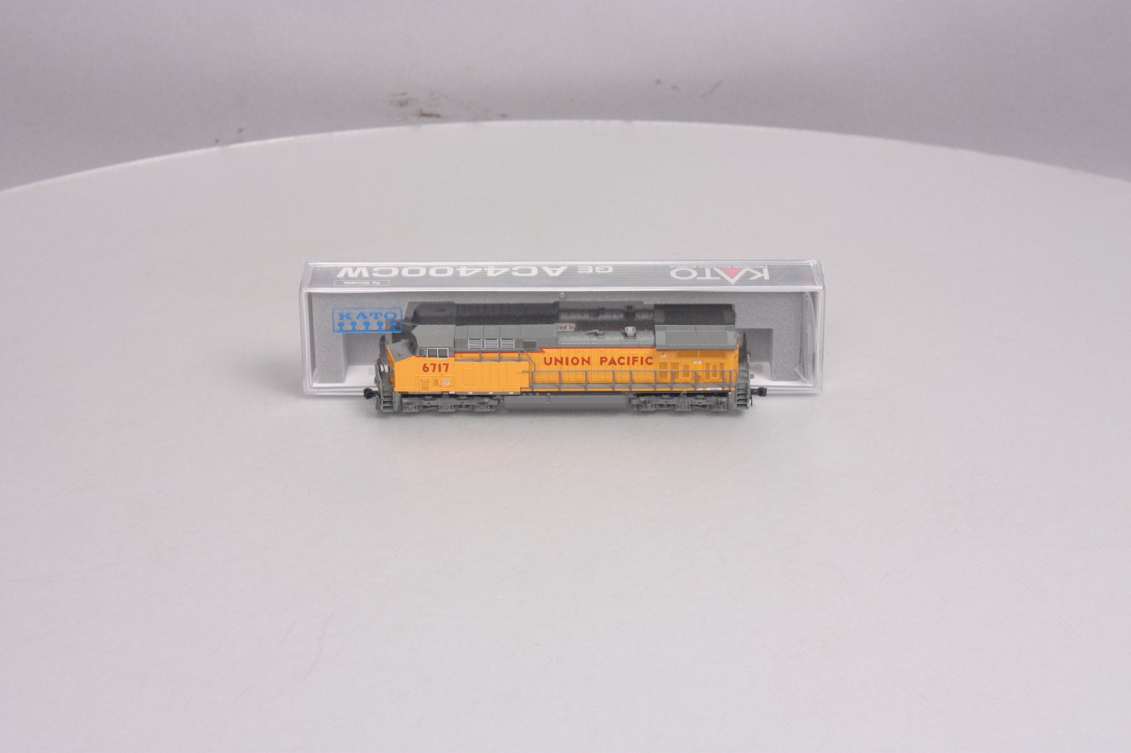 Kato 176-7037-1 N Union Pacific GE AC4400CW Diesel Locomotive #6717 with DCC