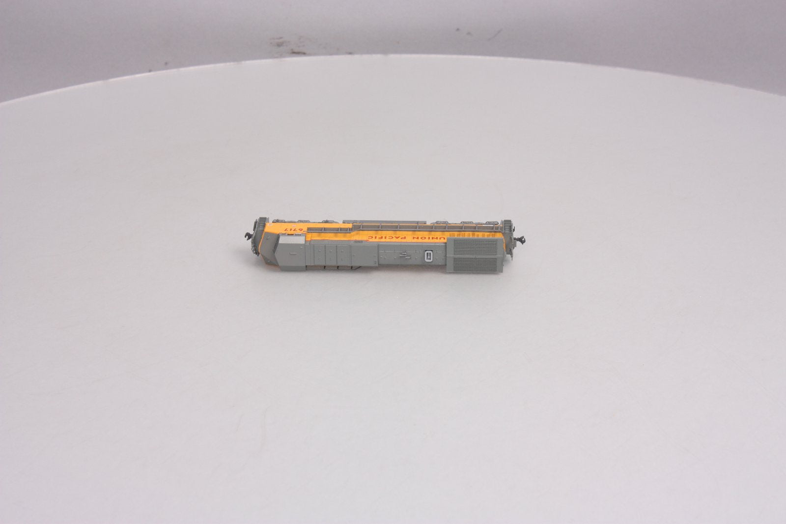 Kato 176-7037-1 N Union Pacific GE AC4400CW Diesel Locomotive #6717 with DCC