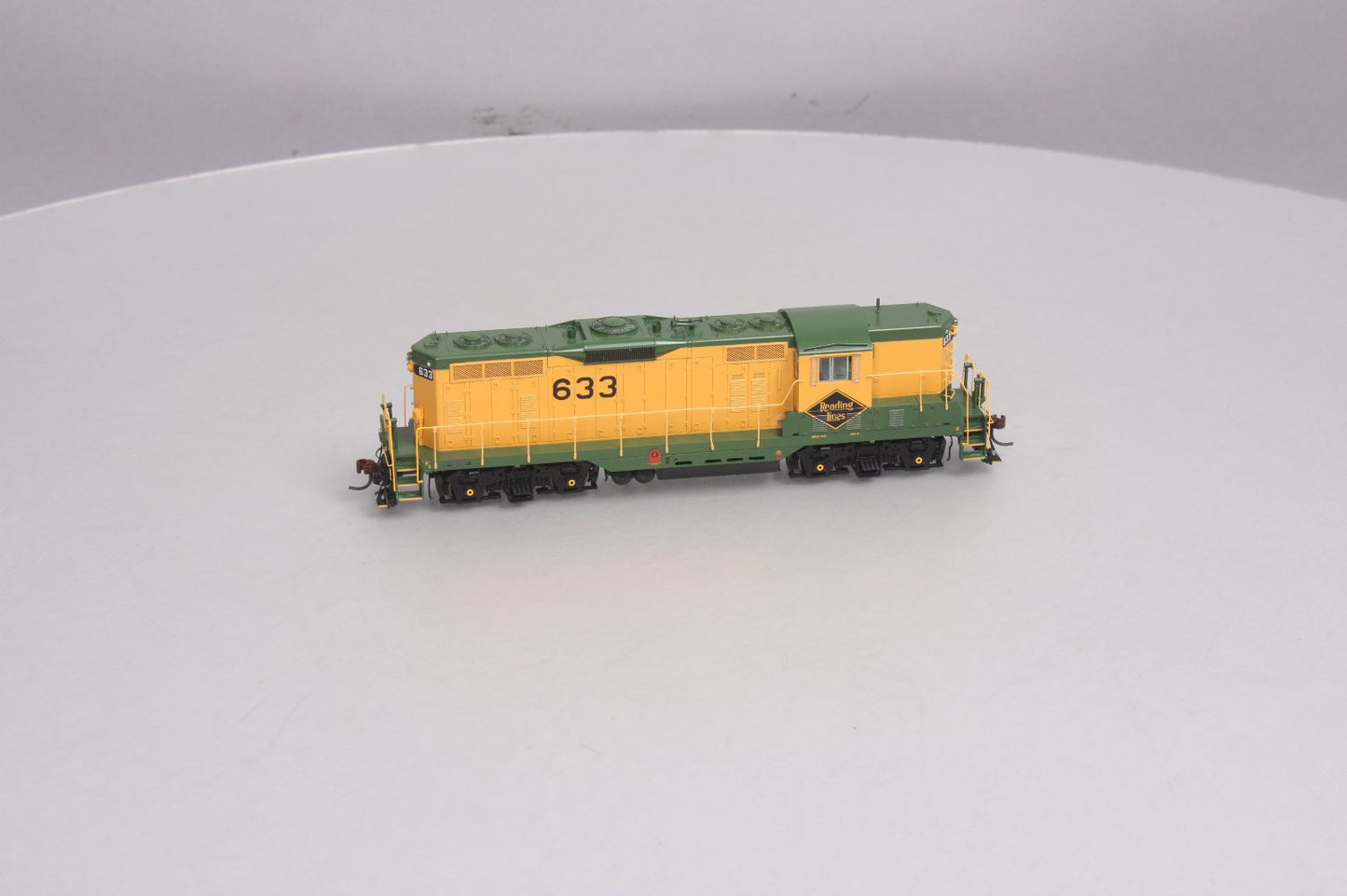 Athearn G62533 HO Reading EMD GP7 #633