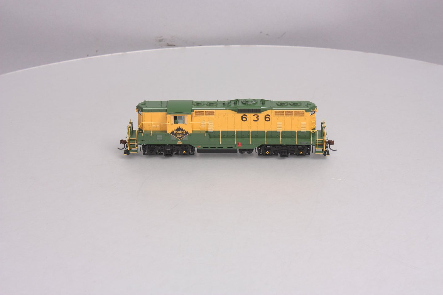 Athearn G62534 HO Reading EMD GP7 #636