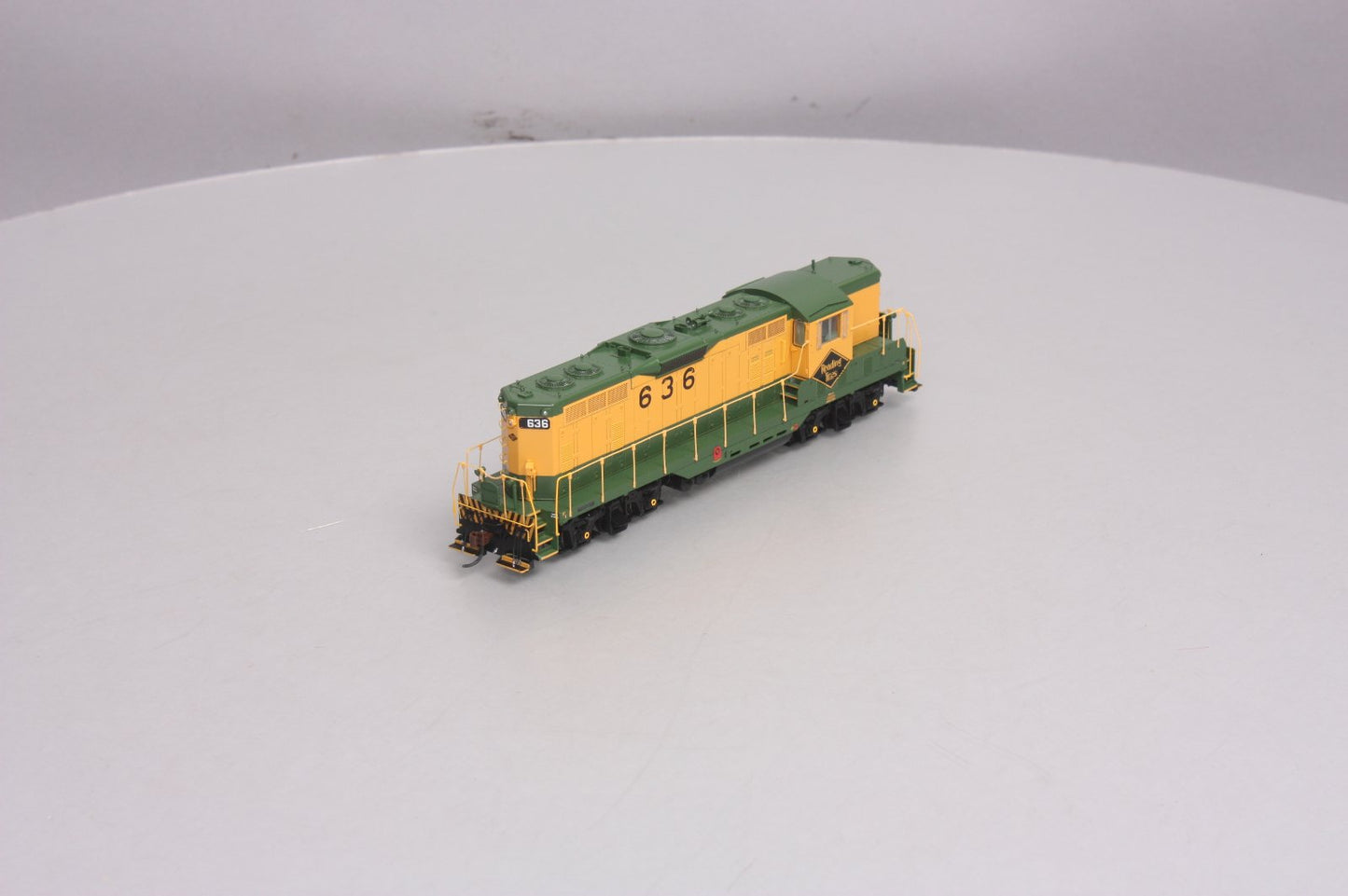 Athearn G62534 HO Reading EMD GP7 #636