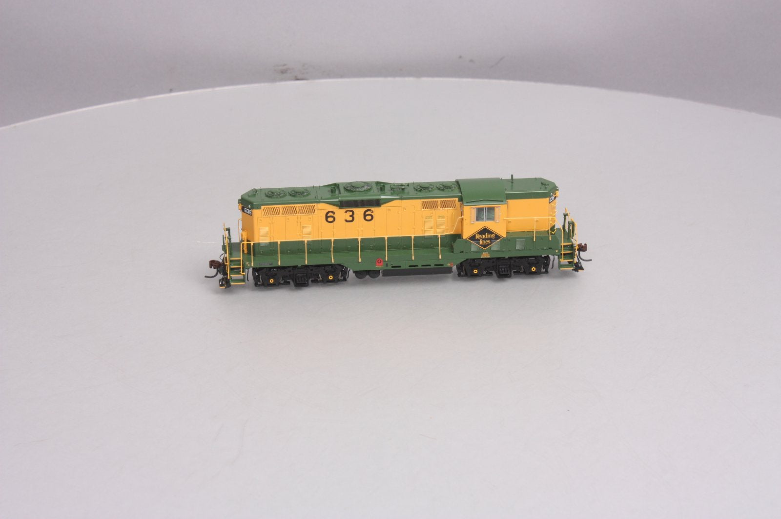 Athearn G62534 HO Reading EMD GP7 #636