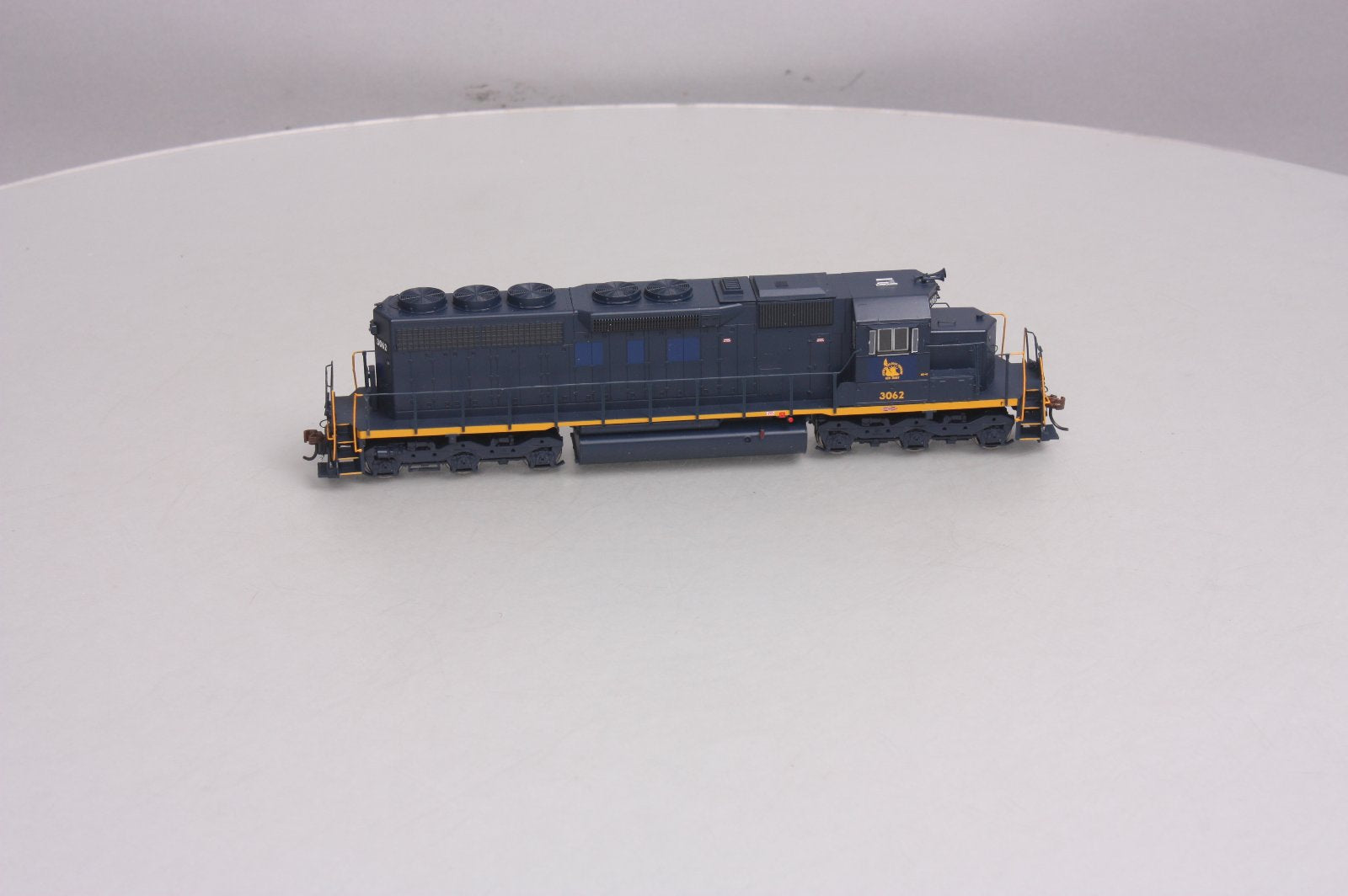 Athearn 98768 HO Central of New Jersey EMD SD40 Diesel Locomotive #3062