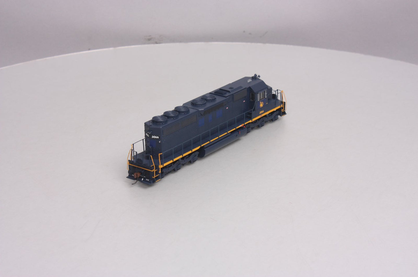 Athearn 98770 HO Central of New Jersey EMD SD40 Diesel Locomotive #3066