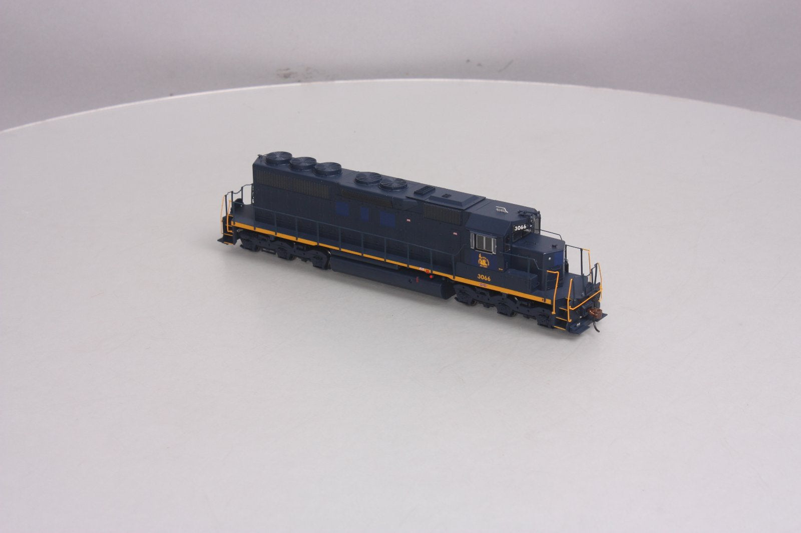 Athearn 98770 HO Central of New Jersey EMD SD40 Diesel Locomotive #3066