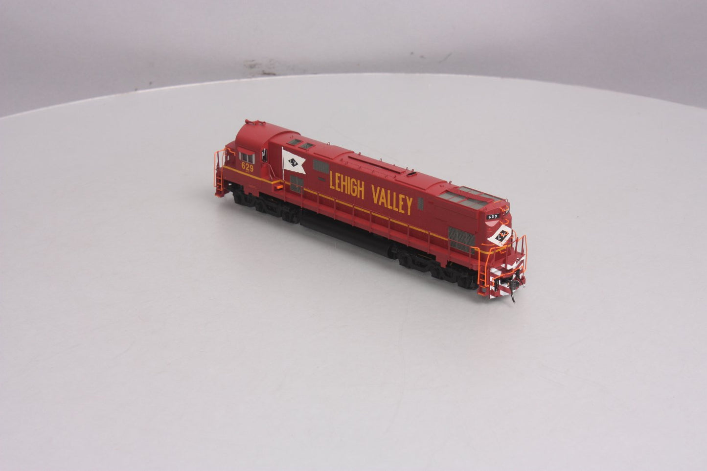 Bowser 23543 HO Reading Alco C-628 Diesel Locomotive #629