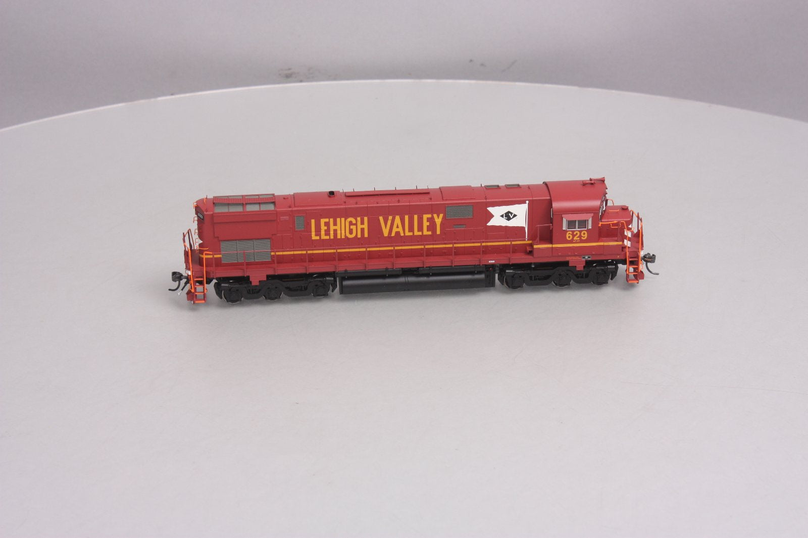 Bowser 23543 HO Reading Alco C-628 Diesel Locomotive #629