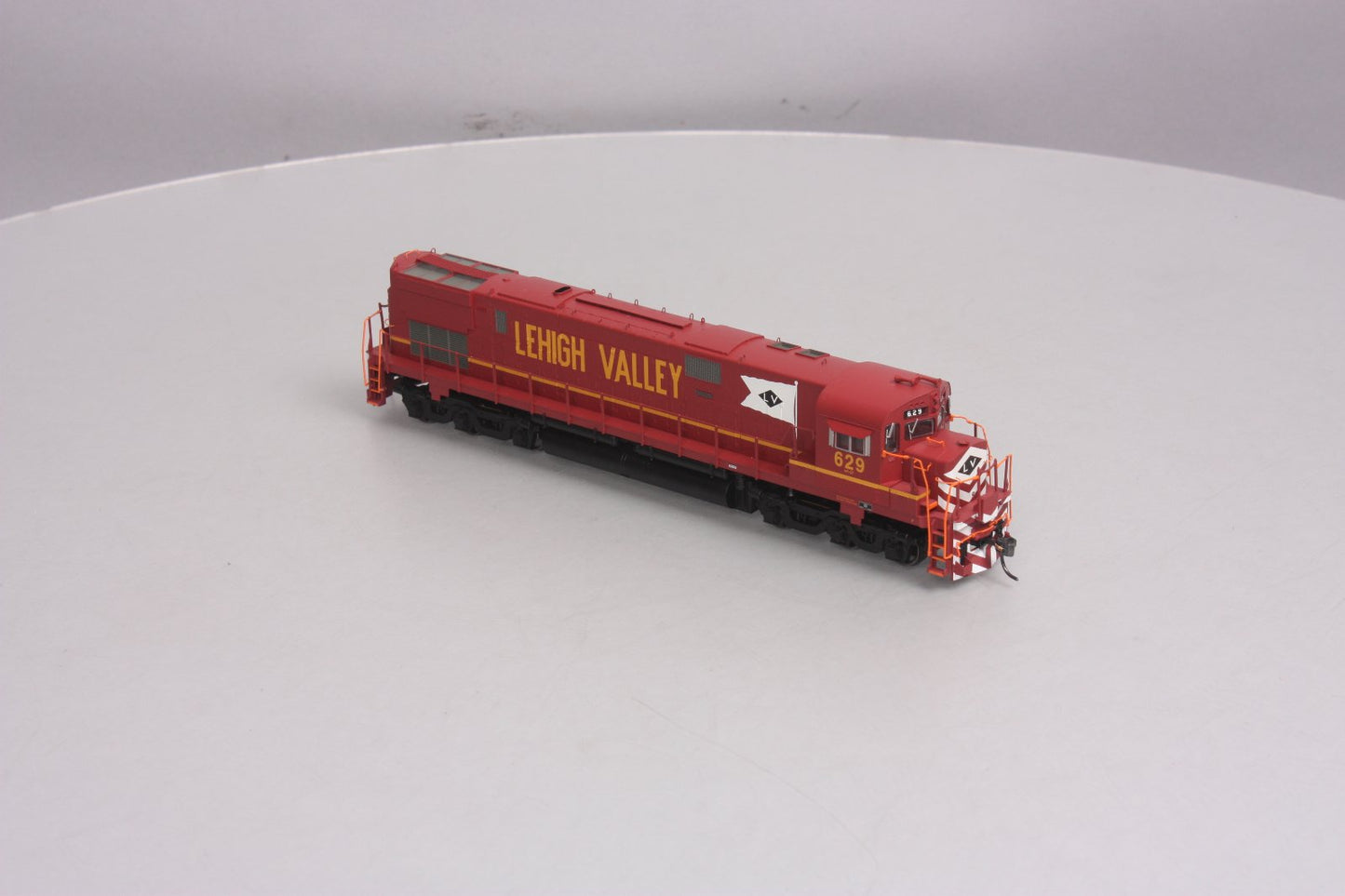 Bowser 23543 HO Reading Alco C-628 Diesel Locomotive #629