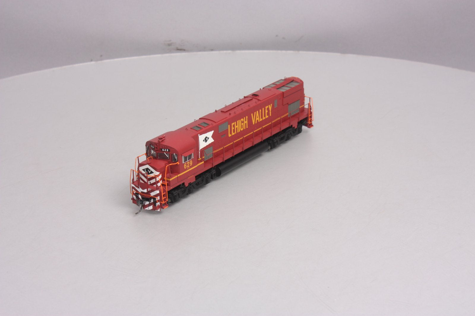 Bowser 23543 HO Reading Alco C-628 Diesel Locomotive #629