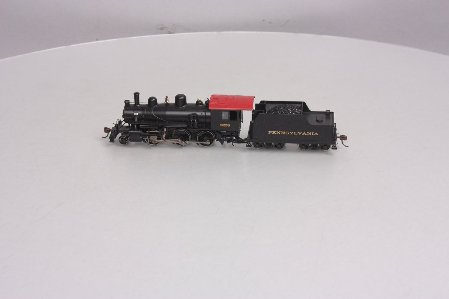 Bachmann 56514 HO Pennsylvania 2-6-0 Mogul Steam Loco w/Tender & Smoke #3233