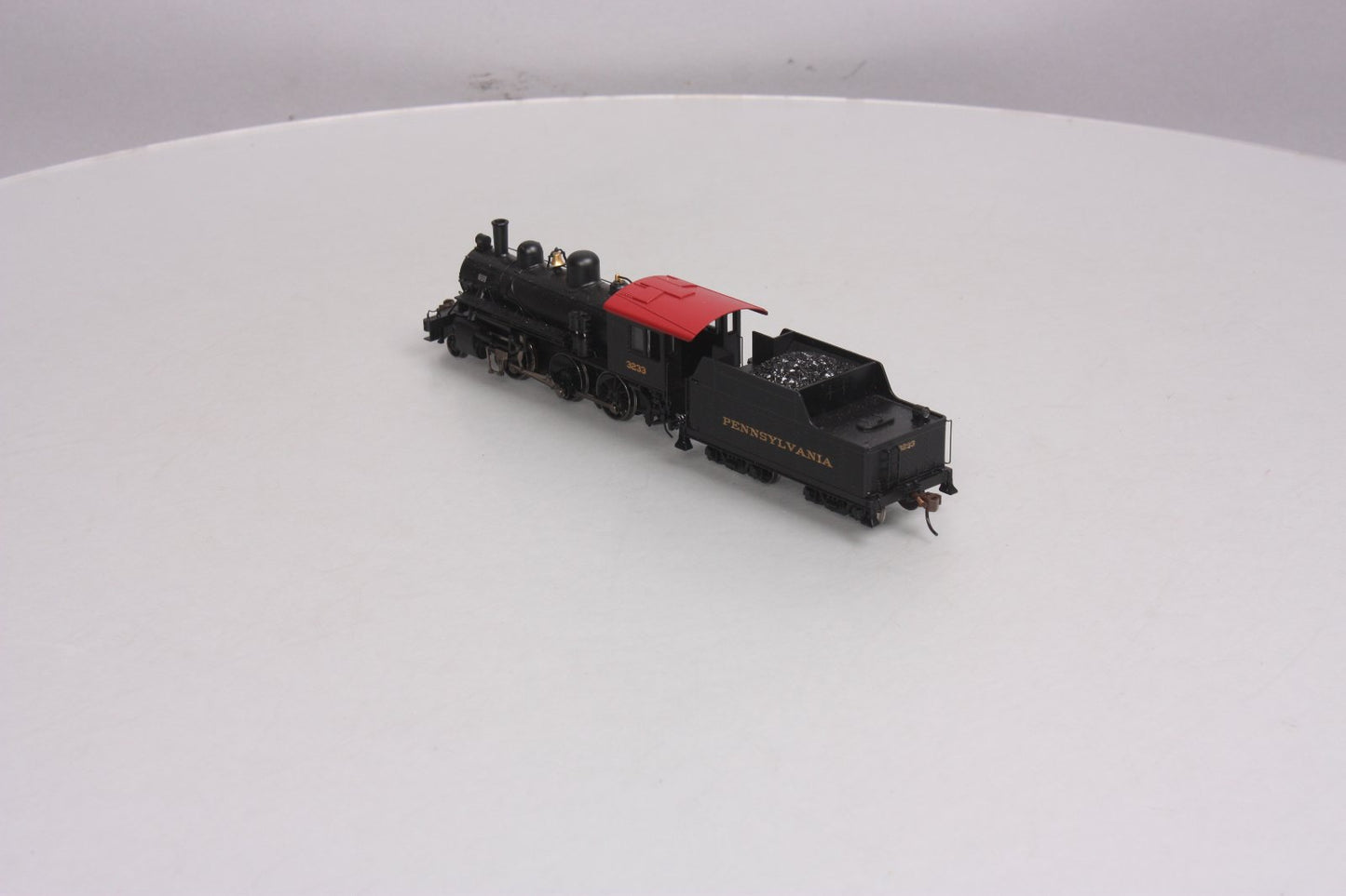 Bachmann 56514 HO Pennsylvania 2-6-0 Mogul Steam Loco w/Tender & Smoke #3233