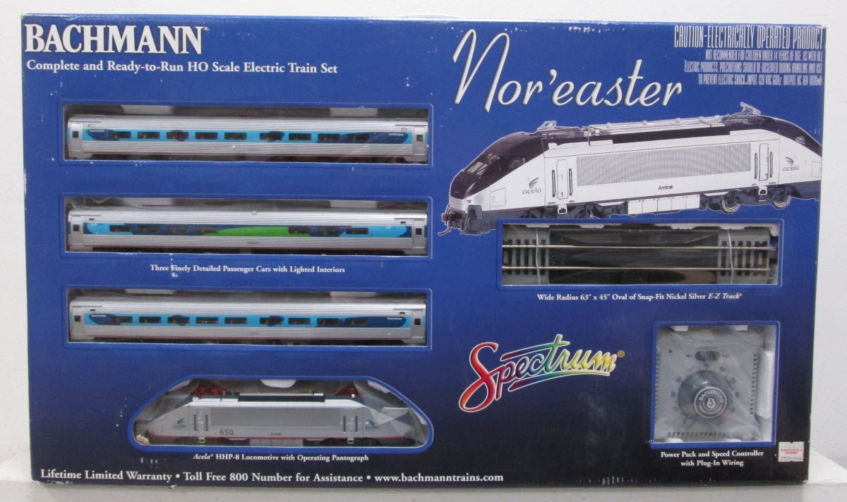 Bachmann 01313 The Nor'Easter HO Gauge Electric Passenger Starter Train Set