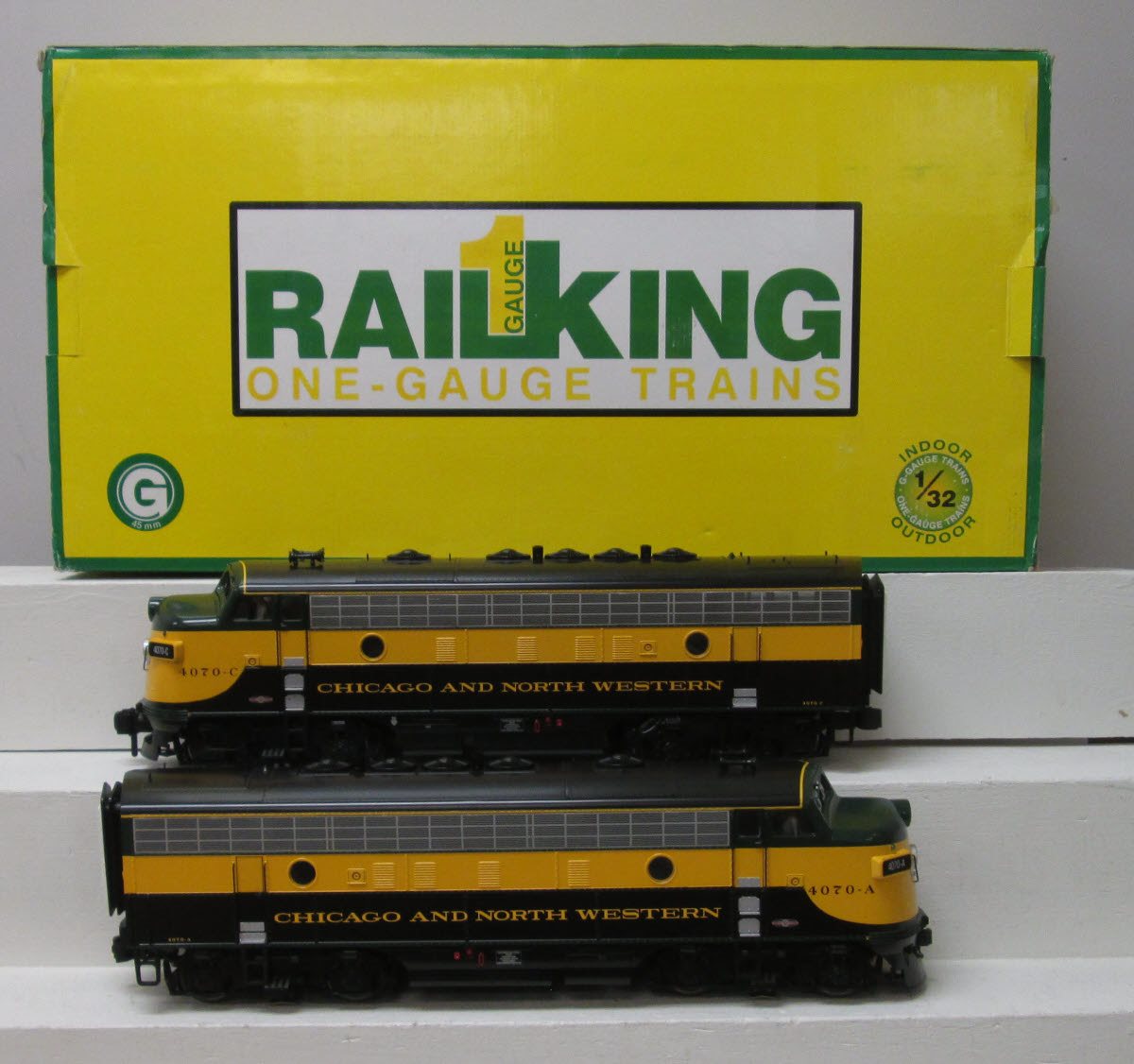MTH 70-2041-1 G C&NW F-7 AA Diesel Locomotive Set w/Proto-Sound 2.0 (Set of 3)