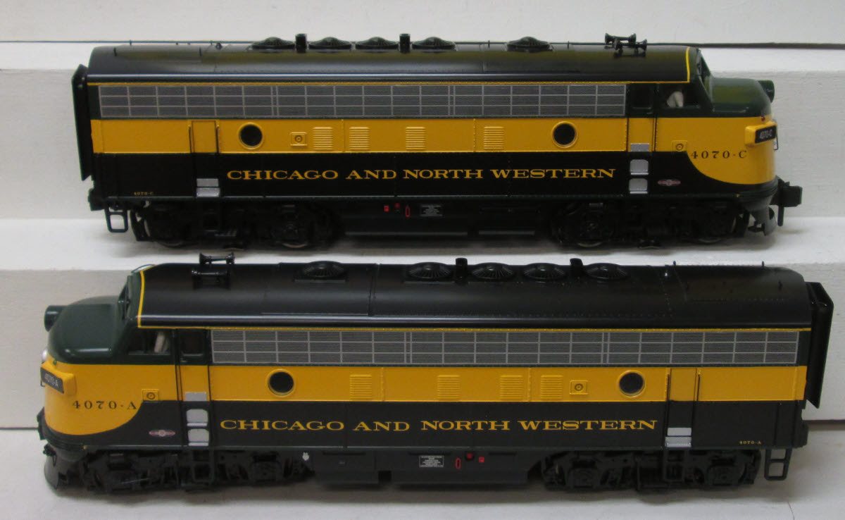 MTH 70-2041-1 G C&NW F-7 AA Diesel Locomotive Set w/Proto-Sound 2.0 (Set of 3)