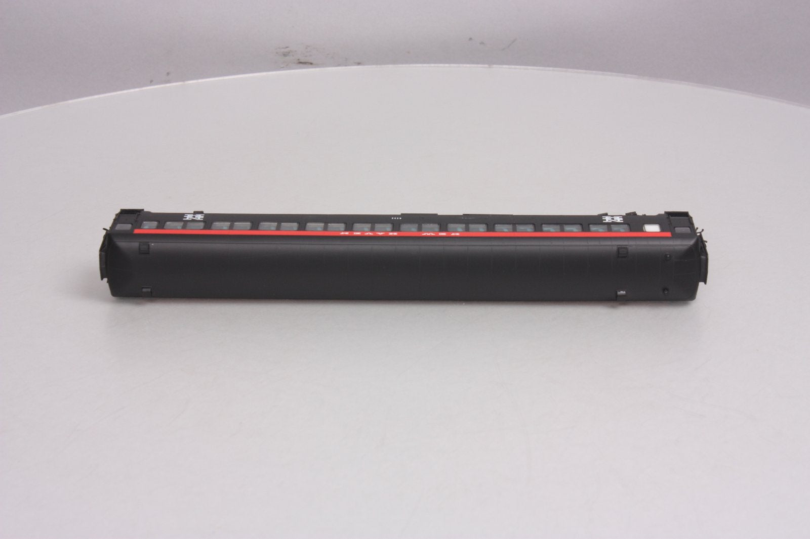 Rapido Trains 109038 HO New Haven PS Osgood-Bradley 10-Window Coach #8253