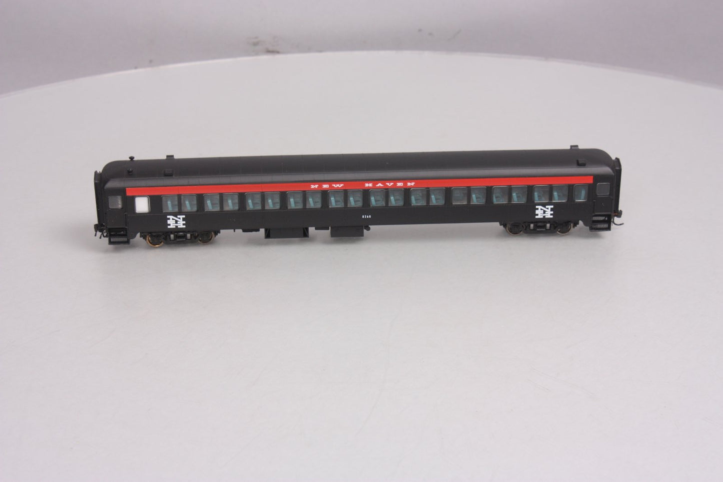 Rapido Trains 109040 HO New Haven PS Osgood-Bradley 10-Window Coach #8268