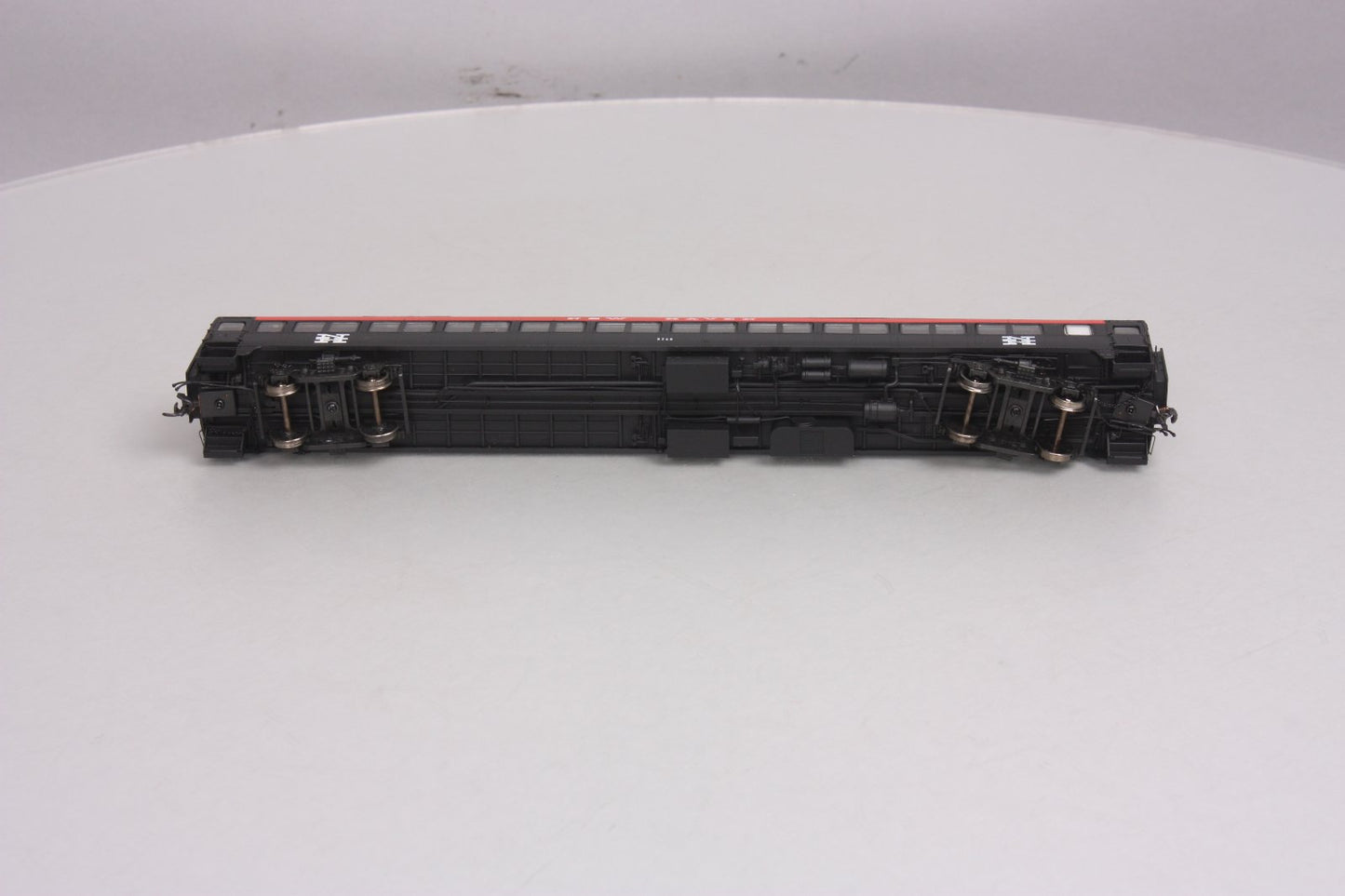 Rapido Trains 109040 HO New Haven PS Osgood-Bradley 10-Window Coach #8268