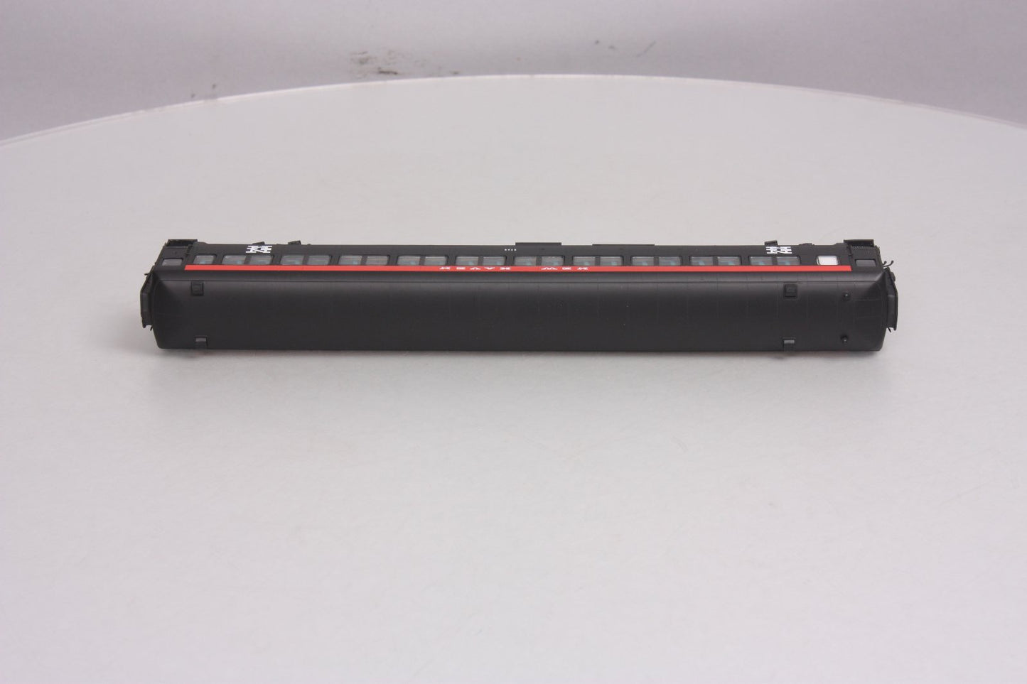 Rapido Trains 109040 HO New Haven PS Osgood-Bradley 10-Window Coach #8268