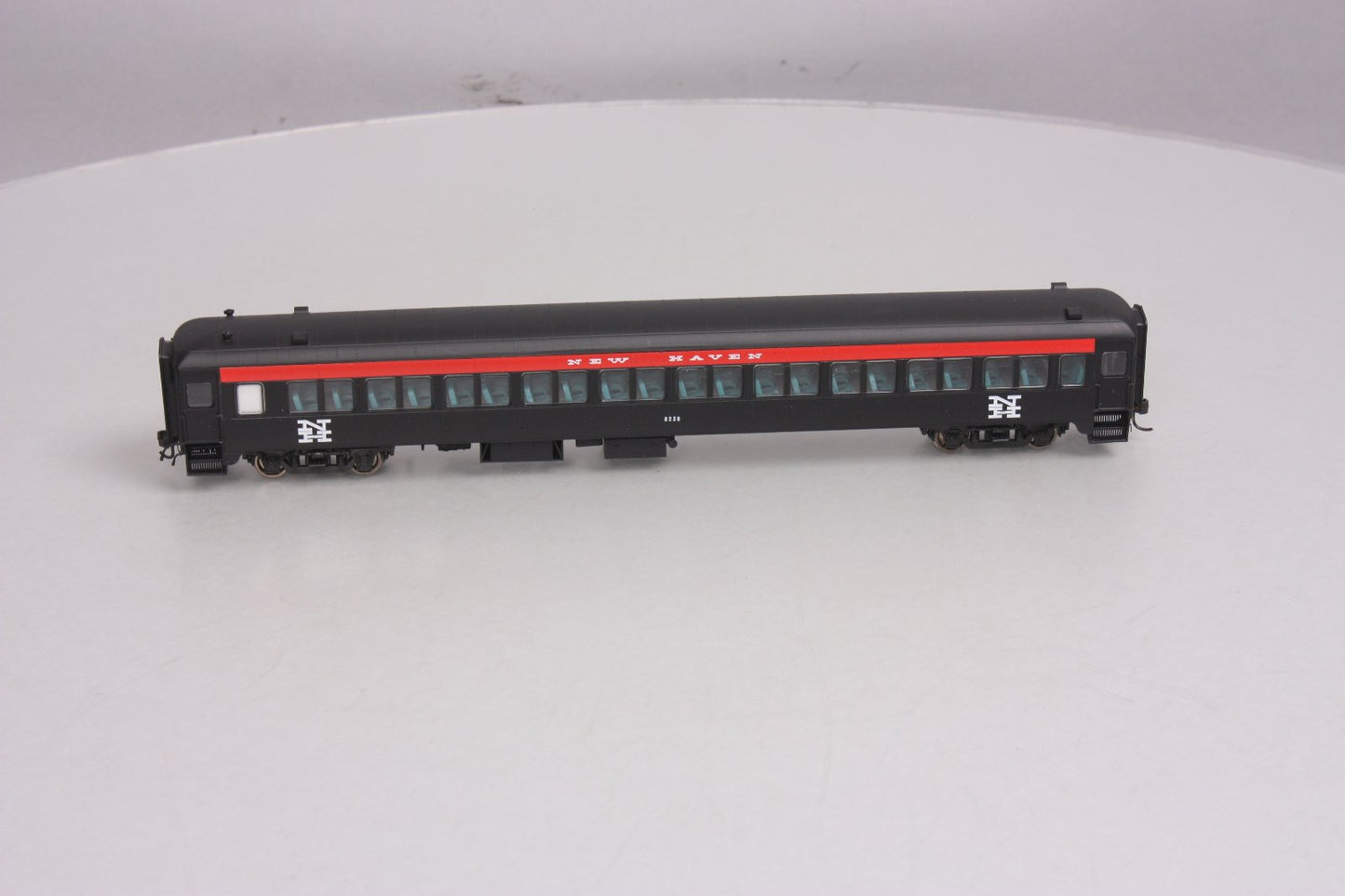 Rapido Trains 109037 HO New Haven PS Osgood-Bradley 10-Window Coach #8251