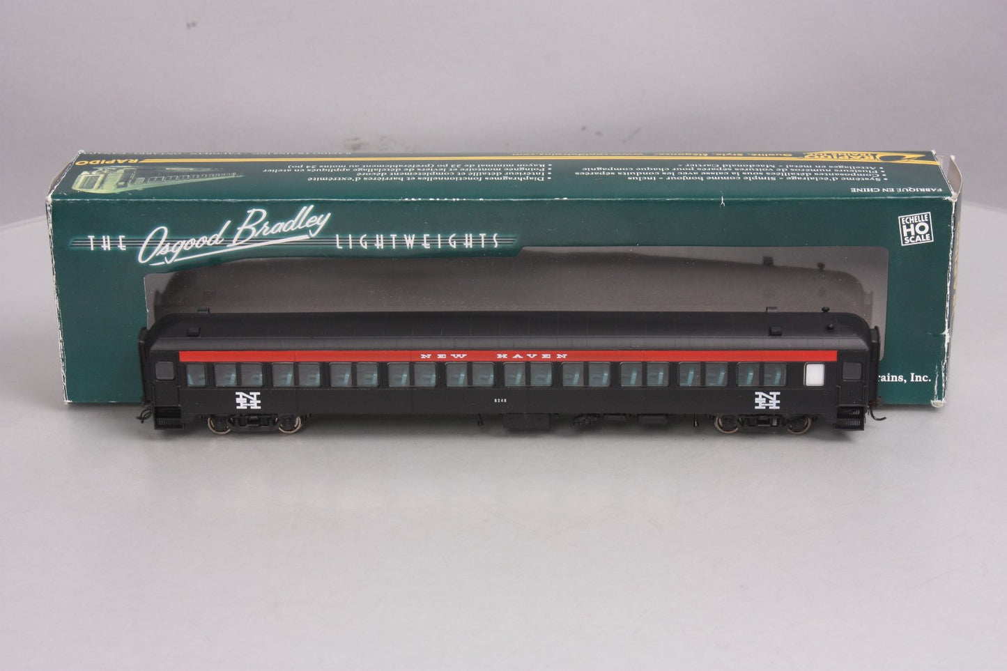 Rapido Trains 109035 HO New Haven PS Osgood-Bradley 10-Window Coach #8240