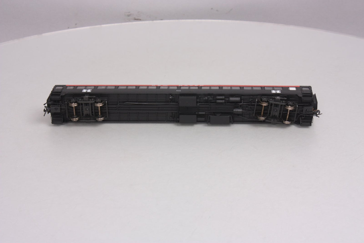 Rapido Trains 109034 HO New Haven PS Osgood-Bradley 10-Window Coach #8232