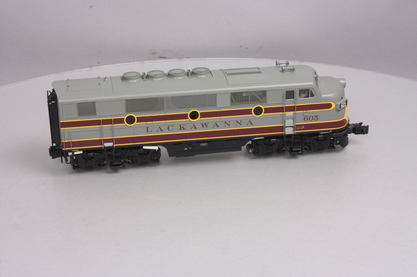 Atlas 1608-1 O Erie Lackawanna F2/F3 Diesel Locomotive w/ TMCC #605 - 3-Rail