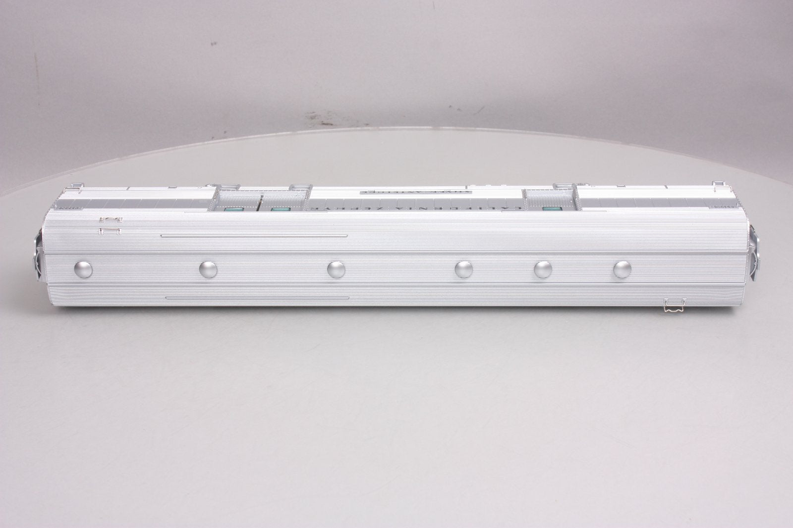 Atlas 30070021 D&RGW California Zephyr Silver Antelope Baggage Car #1100 [3rail]