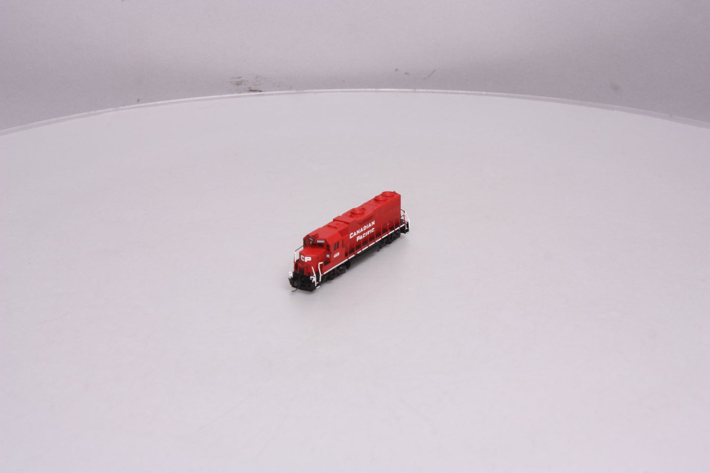 Atlas 40000628 N CP EMD GP38-2 Diesel Locomotive with Dynamic Brakes - DCC #4508