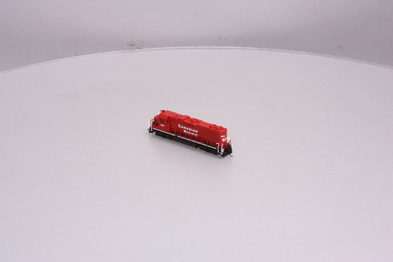 Atlas 40000629 Canadian Pacific EMD GP38-2 #4510 w/DCC